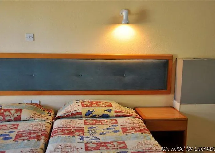 Lysithea מלון 2*