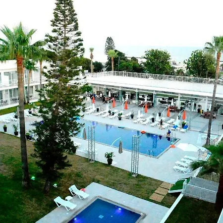 Lysithea Hotell Larnaca